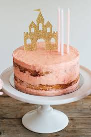 ペイントケーキ から ドリップケーキ まで 人気のキッズケーキ５選 arch daysケーキ ケーキトッパー バースデー 海外パーティー party arch days 誕生日カップケーキ 女の子のケーキ ケーキ