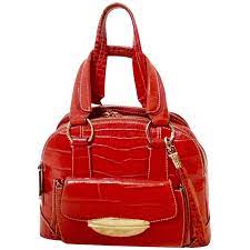 Découvrez la collection d'articles en cuir lancel, un marque traditionel de plus de 140 ans qui réalise produits en cuir pour femme et pour homme. Lancel Adjani Handbags Leather Red Ref 18151 Joli Closet