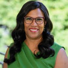 Tracy Tunnell's Instagram, Twitter & Facebook