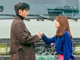 Dram doom at your service sendiri berfokus pada karakter utama yang menjalani kehidupan yang kacau, ia tunduk pada keinginan takdir, sampai dia menemukan dirinya berada di jurang kehancuran sejati. Link Nonton Drama Doom At Your Service Ep 11 Sub Indo Via Tv Online Gratis Media Magelang