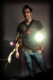 Peninsula's John Vesely finds success as Secondhand Serenade – The ...