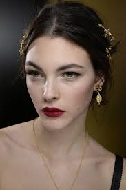 Over the time it has been ranked as high as 10 352 399 in the world. Dolce Gabbana Autumn Winter 15 The Beauty Buro 24 7