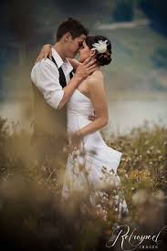 We've gathered over 101 inspirational couple poses and organized them all so you can find exactly what you're looking for! Gorgeous San Gregorio Wedding Photographer Wedding Photography Bride Wedding Photography Poses Wedding Couple Poses