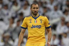 Giorgio chiellini, 36, aus italien juventus turin, seit 2005 innenverteidiger marktwert: Juventus Turin Karriereende Und Zukunft Giorgio Chiellini Legt Sich Fest