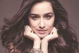 Koi jaane na 2 april: Natural Beauty Of Bollywood Actresses No Need Of Make Up