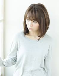 小顔効果 前下がりミディアム yr 424 ヘアカタログ 髪型 ヘアスタイル afloat アフロート 表参道 銀座 名古屋の美容室 美容院 髪型 ボブ 40代 ヘアスタイル コンサバ ヘアスタイル