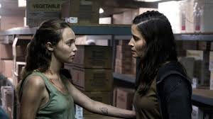 Regarder et telecharger la serie fear the walking dead s2e3 en vf et vostfr, qualité hd 720p 1080p et 4k. Fear The Walking Dead Saison 3 Pourquoi Ca Vaut Le Coup De S Y Remettre Premiere Fr