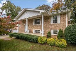 Reduced New Price 195 000 Homes For Sale In Chattanooga Tn 3435 Crabtree Dr Chattanooga Tn 37 Real Estate Chattanooga Real Estate Selling Real Estate