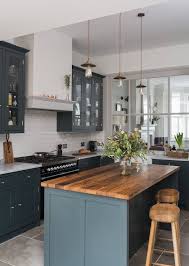 Home Vas Nair Home Vas Nair Home Vas Nair Was Published And Added To Our Site You Will Love The Tre In 2020 Landhauskuche Innenarchitektur Kuche Kuchenumbau