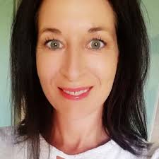 Hester Kuhn's Instagram, Twitter & Facebook