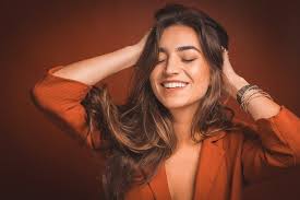 Limbajul semnelor urla cu disperare ca te doreste. Femeia Berbec Personalitate TrÄsÄturi De Caracter Psihologie Dragoste Astrologie Zodii Horoscop