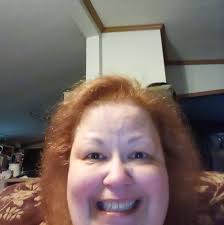 Are there phone charging stations at Indiana Comic Convention?