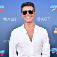 Cowell aveva firmato un accordo per diventare uno dei giudici. Agt Simon Cowell Gives Golden Buzzer To Singer Fighting Cancer