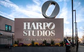 The_oprah_winfrey_show_logo.png ‎ (697 × 431 pixels, file size: O Essex Two