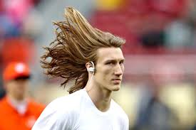 The best hair (& arm) in cfb. Cbs Sports On Twitter Trevor Lawrence At The Half 12 Completions 197 Yards 1 Td 1 Majestic Mane
