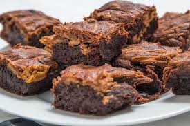 Brownies Mit Banane Und Erdnussbutter Rezept Lia Liam Rezept Rezepte Mit Erdnussbutter Erdnussbutter Erdnussbutter Kuchen