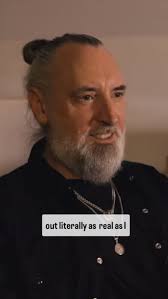 We’re still counting down: four days left and Beauty In Your Wake  (acoustic) will be yours! I had a chat with @qobuz about how recording the  album in Cornwall influenced the record. , Nijmegen tonight ...