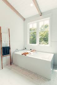 Browse coastal bathroom designs and decorating ideas. California Inspired Coastal Interiors Home Bunch Interior Design Ideas