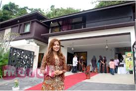 Kasut a dan kasut b boleh dicampur. Rumah Banglo Mewah 10 Selebriti Malaysia Yang Memang Mempesonakan Soya Lemon