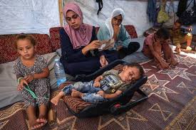 Why Relief Agencies Are Rushing Polio Vaccines to Gaza - The New York Times