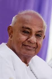 Warm birthday wishes to Shri H. D. Deve Gowda Ji, former Prime Minister of India. A respected statesman and visionary leader, his lifelong dedication to public service and the nation continues to