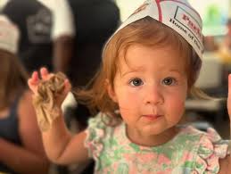 Mallory Gillette (@mallory.gillette) • Threads, Say more