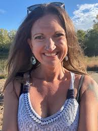 💖 Hi, I'm 20 from USA 🇺🇸 ➡️ Find Me Here: https://cutt.ly/ar2ZFcKf I  don't care if you're poor or rich, I just need a good boyfriend who truly  loves me 💕