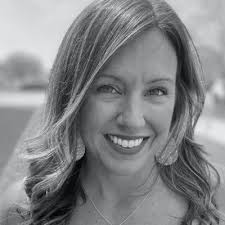 Kelly Olson : "Following the Breadcrumbs" by Lead Bold Podcast