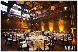 Obsessed With This Venue Ravenswood Event Center Chicago Classy Romantic Industrial Chicago Wedding Venues Ravenswood Event Center Wedding Venues