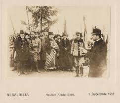 Partidul socialist si uniunea sindicala din românia saluta ,, cu bucurie dezrobirea nationala a poporului roman din provinciile subjugate. 1 Decembrie 1918 Unirea Transilvaniei Banatului CriÈ™anei È™i MaramureÈ™ului Cu Regatul Roman Muzeul Virtual Al Unirii