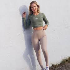 She gained 60,000 followers on her carola.kristiansen instagram … Segunda Piel Leggingsaddict10 Carola Kristiansen