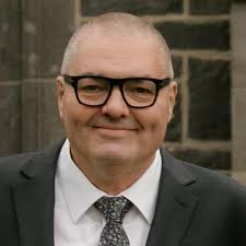 Another legend bids farewell😭