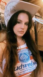 O Grammy não a merece, mas pelo menos Lasso com certeza dará flores para  Lana no Country Music Awards. : r/lanadelrey