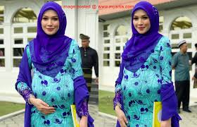 Foto niena baharun dan mira filzah comel pakai uniform. Myartis Com Myartis My Artis Gelaran Datuk Suami Dipertikai Ini Komen Husna