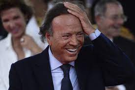 En Bahamas, dedicado a sus negocios y con mucha tranquilidad: la nueva vida de Julio Iglesias | Famosos