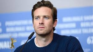 Sobald die temperaturen steigen, wird der grill aus der garage geholt und im ganzen ort duftet es. Sex Alkohol Drogen Armie Hammer Weist Sich Selbst In Klinik Ein Stern De