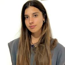 Hoy puedo decir con orgullo que soy Licenciada en Publicidad! Este logro no  es solo el resultado de 4 años de estudio y dedicación, sino también del  apoyo de muchas personas que