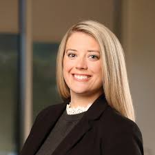 Kelly Rossiter's Instagram, Twitter & Facebook