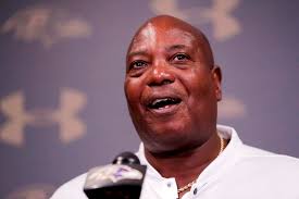 Rashaad badloe raadt de goutfontein vuurwerk aan. Ozzie Newsome Live Updates Vimarsana Com