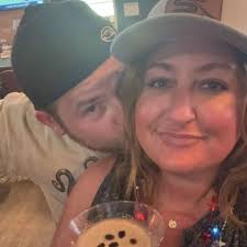 Is the prayer plant root bound and should it be repotted?