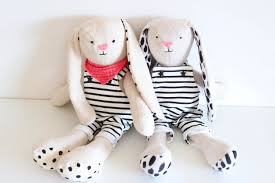 Vorlage von anastasia baron vom blog kreativbühne hier findet ihr die tolle vorlage zum free download erst vor rund 100 jahren begann man vom. Nahanleitung Fur Einen Liebhab Hasen Mit Latzhose