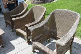 Shop wicker furniture and other wicker furniture from top sellers around the world at 1stdibs. Wicker Makeover Jan S Patio Furniture 100 Things 2 Do
