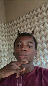 Spaceship ran outta gas. Luckily, they're all Gucci Gang.👽👽👽