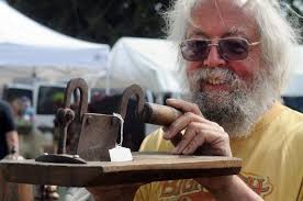 Brimfield Antiques Shows dealers see tastes changing