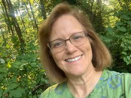 Andrea Dollar's Instagram, Twitter & Facebook