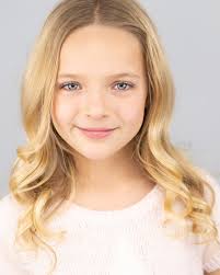 Sharing Christmas (TV Movie 2017)