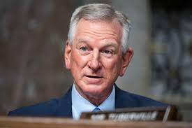 A growing number of lawmakers are looking to ditch Washington for the  governor's mansion