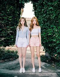 Dunia kita penuh cinta album : Korean Twin Fashion Official Korean Fashion Korean Fashion Ulzzang Fashion Twins Fashion