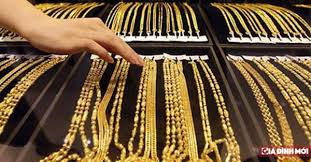 Thông tin đầu tiên của bảng vàng là các loại và giá bán vàng miếng sjc 24k, vàng nhẫn tròn trơn 99,99 loại 1 chỉ, 2 chỉ, 5 chỉ, nhẫn vàng ta nữ 1. Báº£ng Gia Vang 9999 Sjc 24k 18k Pnj Doji Hom Nay 10 1 2020