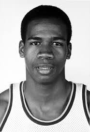 Ed Grainger's Instagram, Twitter & Facebook